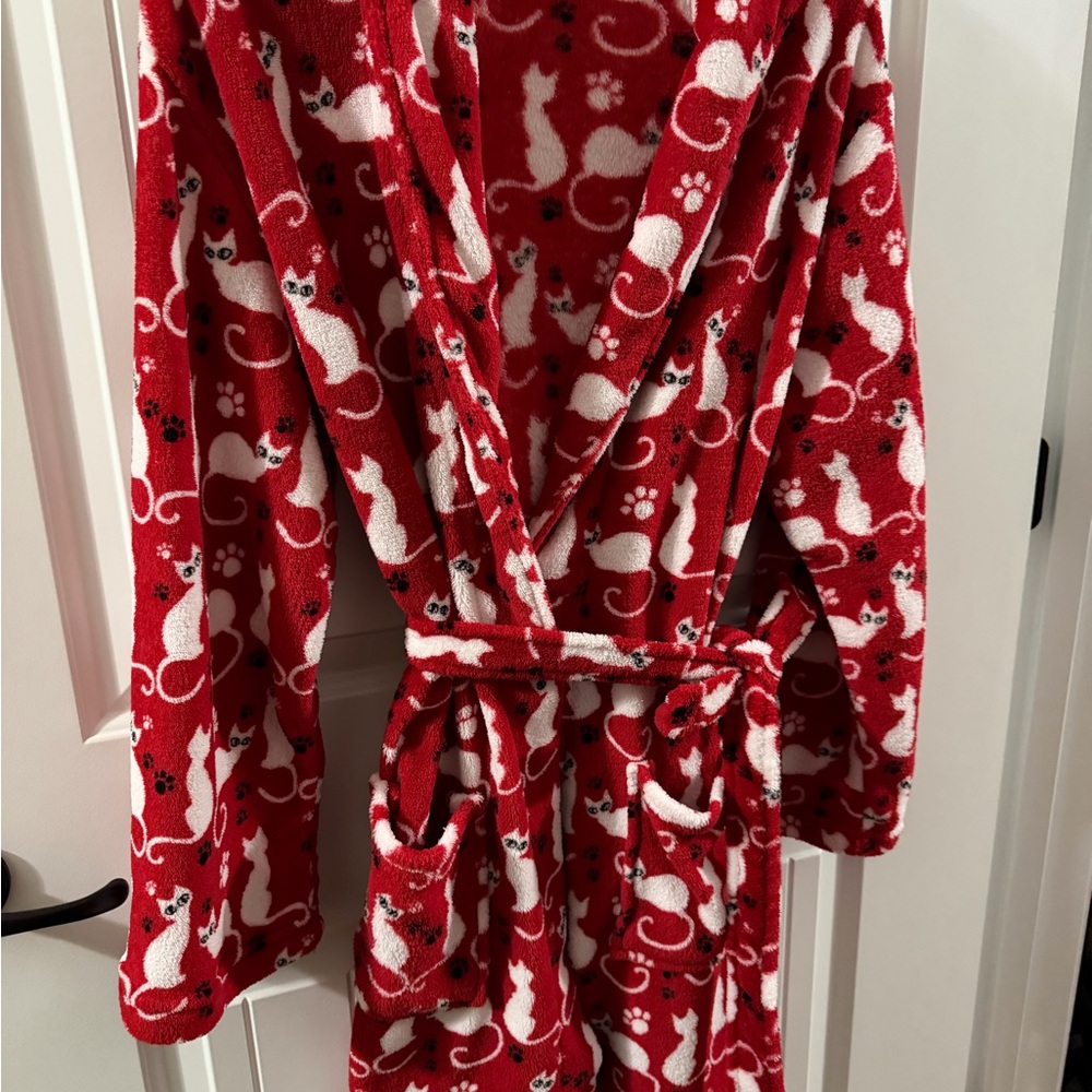 Red Cat Print Robe - Picture 2 of 11
